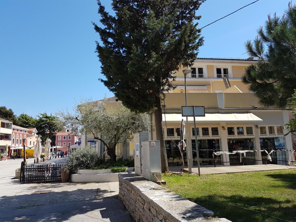 Nina Deluxe Superior 5 Star Apartment, Your Piece Of Heaven By The Sea & Park Novigrad  Exterior photo