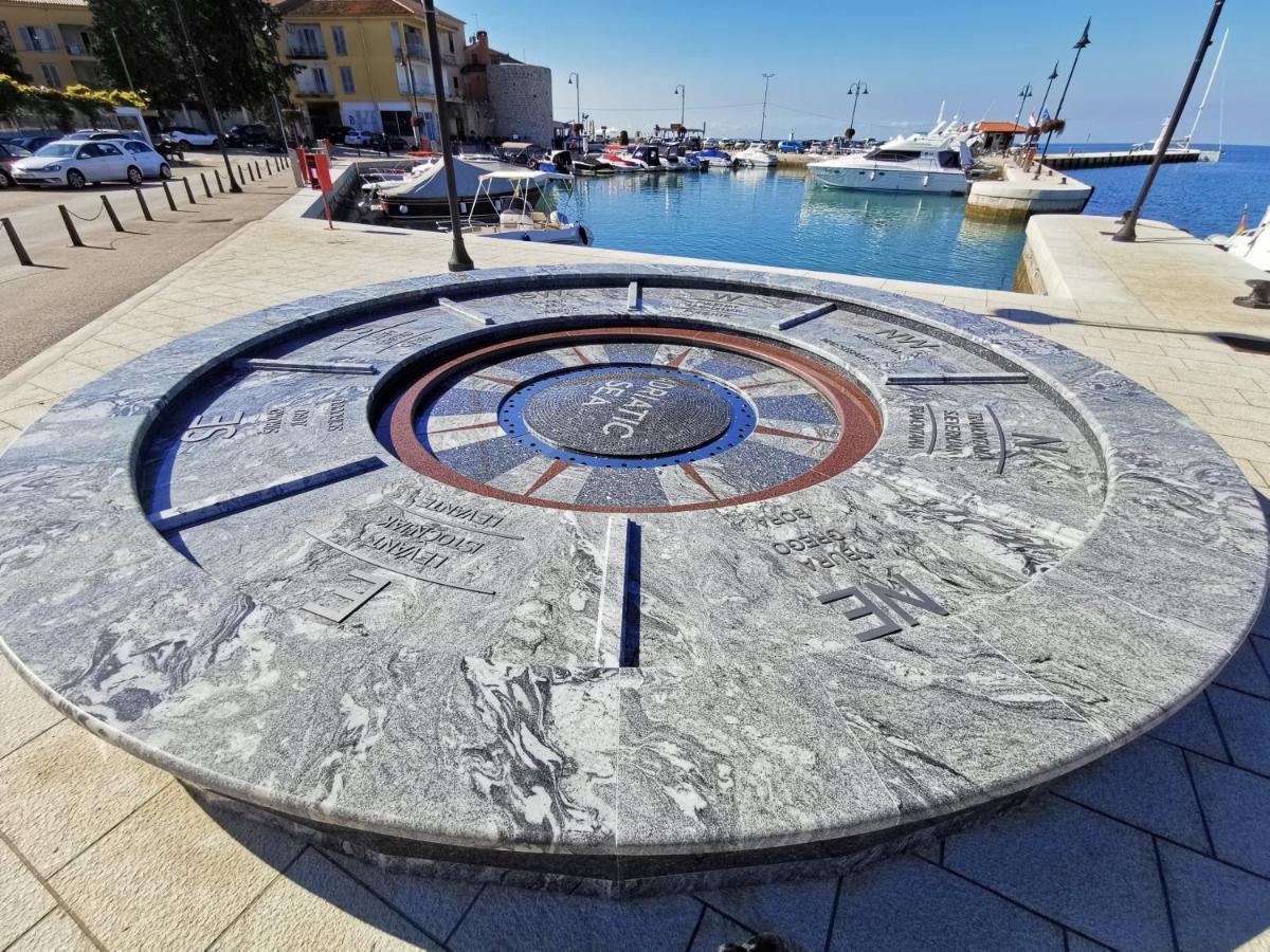 Nina Deluxe Superior 5 Star Apartment, Your Piece Of Heaven By The Sea & Park Novigrad  Exterior photo